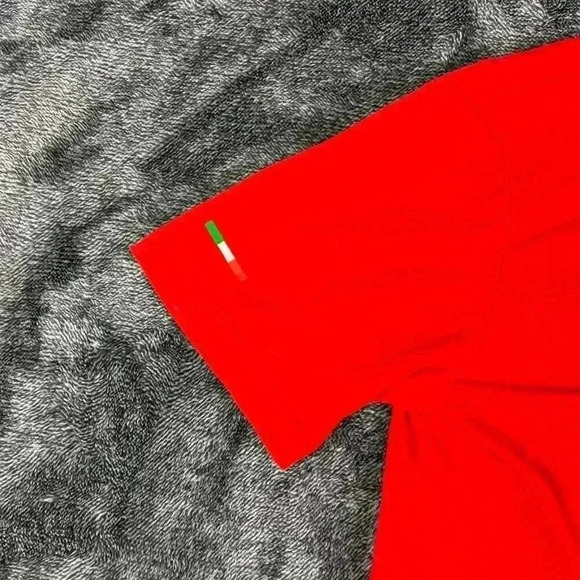 Ferrari Racing Formula 1 Scuderi Sebastian Vettel T-Shirt Size 152 Youth M/L - Picture 4 of 10